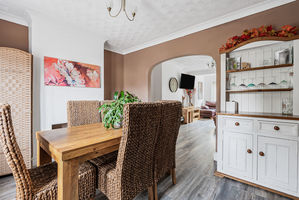 Diner- click for photo gallery